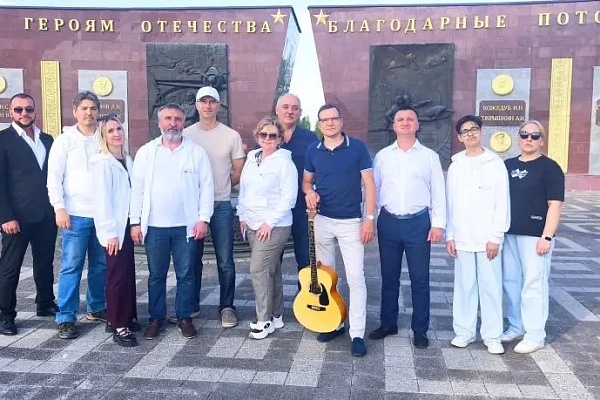 Марафон песен военных лет "Звучит победа"